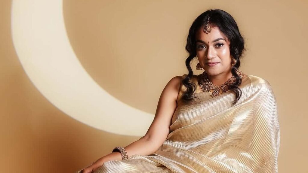ஸ்ருதி நாராயணன்