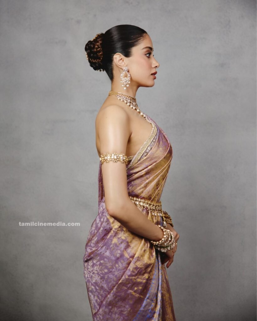 Janhvi Kapoor Photos