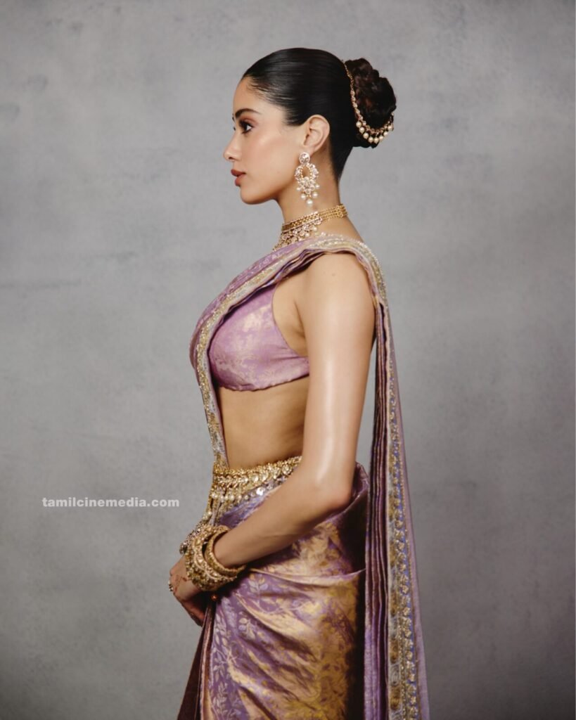 Janhvi Kapoor Photos