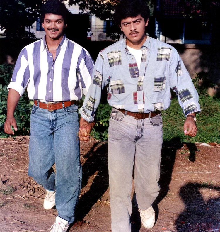 Vijay and Ajith Kumar in Rajavin Parvaiyile