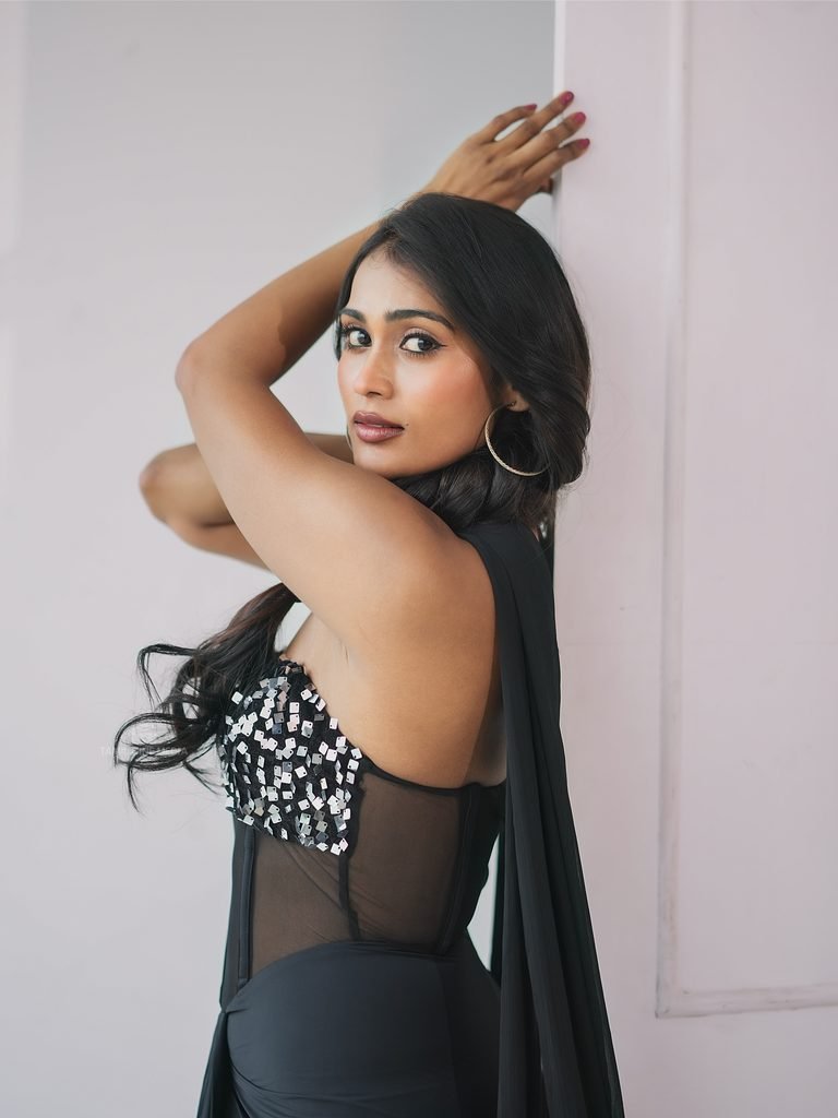 Poornima Ravi glamorous photos