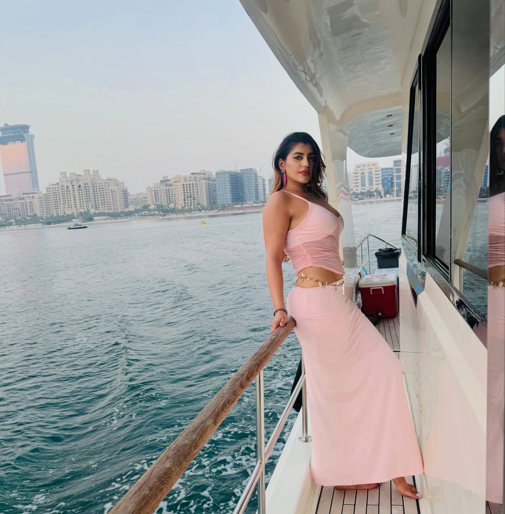 Yashika Anand glamorous photos